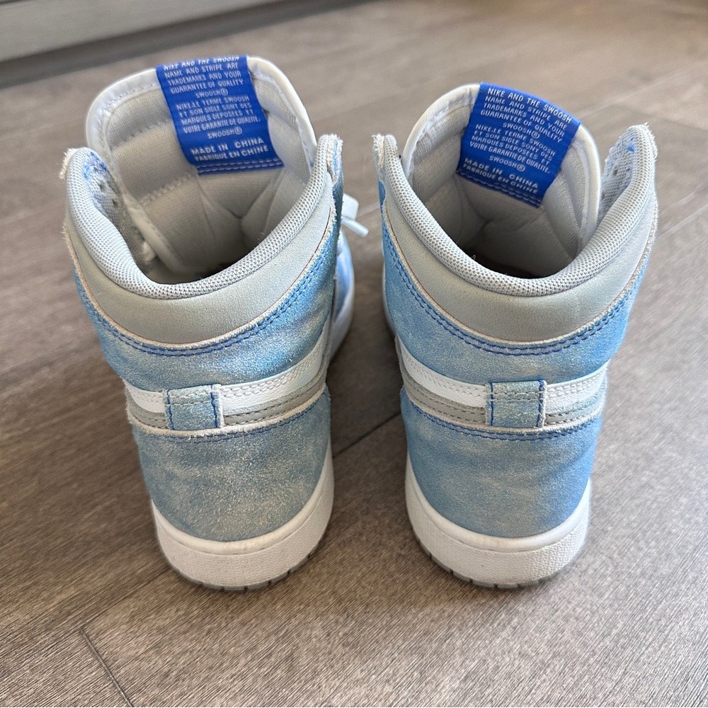 Nike Air Jordan 1 Retro High OG Hyper Royal Womens Blue and White Sneakers - Picture 6 of 8